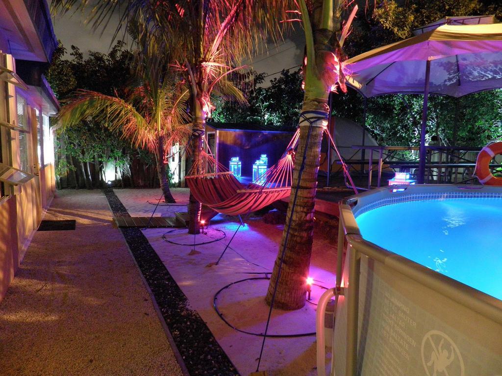 Blue Ocean Guesthouse Oakland Park Eksteriør billede