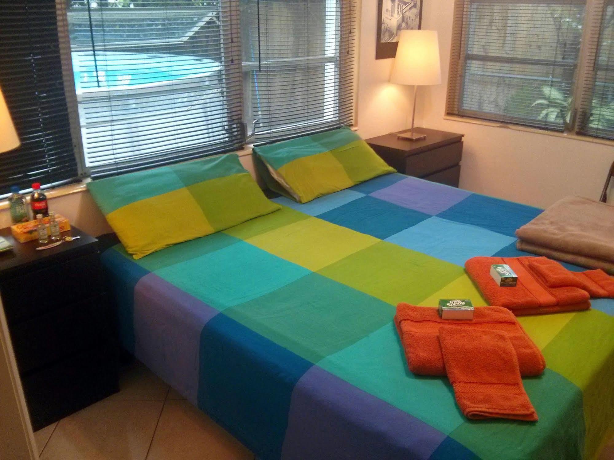 Blue Ocean Guesthouse Oakland Park Eksteriør billede